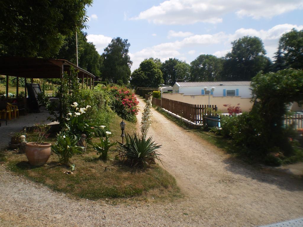 Camping Le Bois Jahan Brunelles Luaran gambar